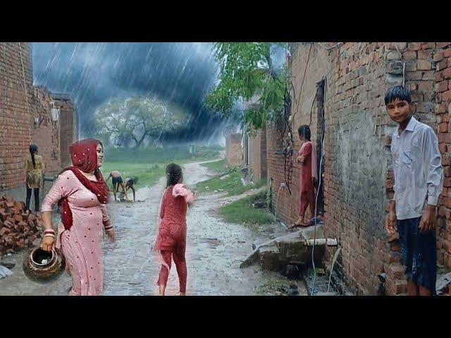 Rain in a Beautiful and Cool Village of Pakistan | Heavy Rain In The Amazing Countryside Pakistan