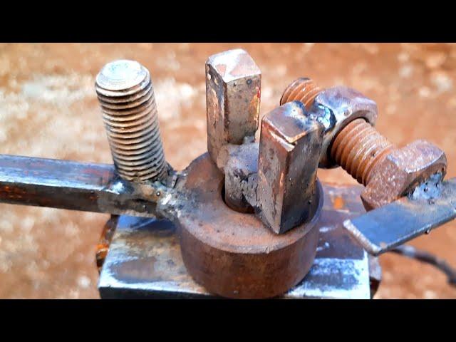 How to make an iron bending tool