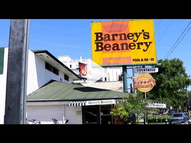 LA HOT SPOT Tour: Barney's Beanery, The Rainbow Bar and Grill, & The Roxy