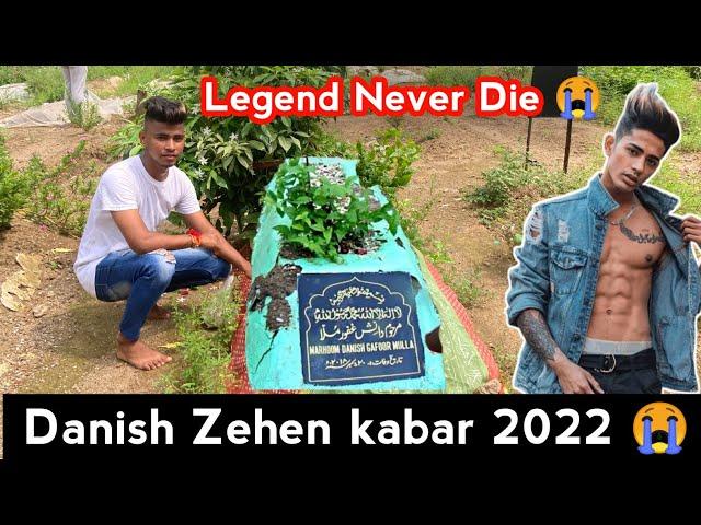 Danish zehen kabar |  at Kurla | Kasaiwada Graveyard | 2022