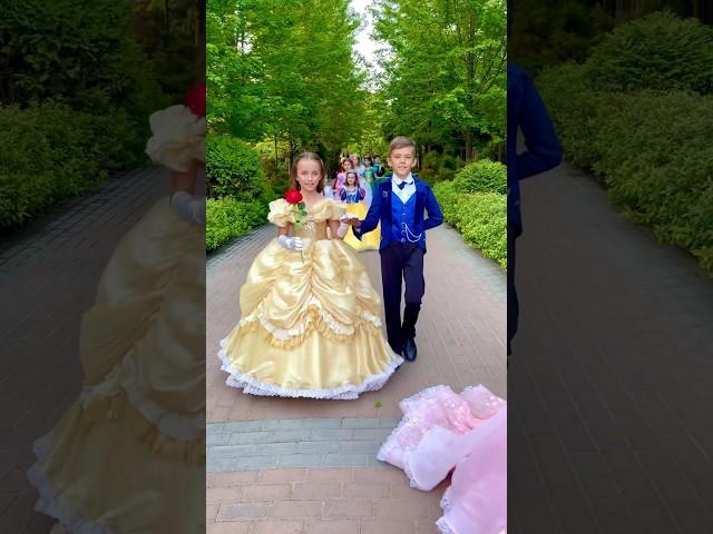 Princess Parade#disneyprincess #cosplay #disneycosplay #cinderella #beautyandthebeast #rapunzel