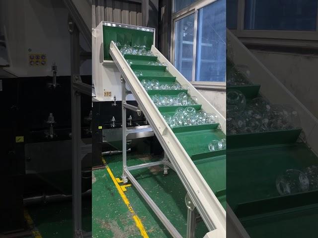 The effect of PET plastic bottles being crushed by GV800 plastic crusher