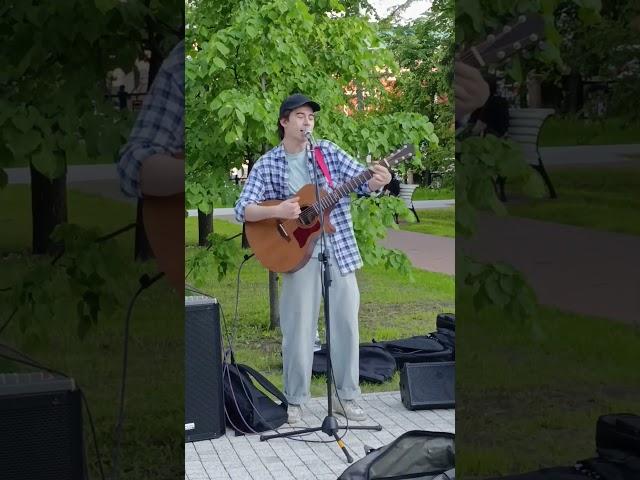 Ветер знает (Браво). Лев Романов. Уличные музыканты Новосибирска.