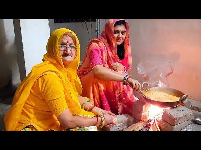 Saas Bahu Ne Mil Kar Banaya Gajar Ka Halwa | Cooking Gajar Ka Halwa On Chulha #VLOG30 #niturajawat