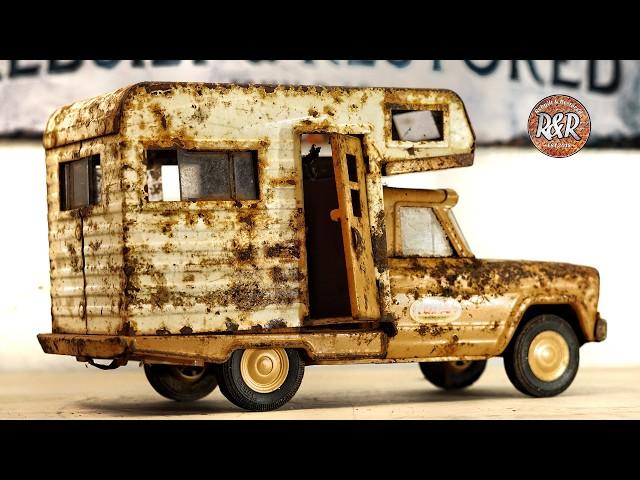 Old Rusty Camper Restoration