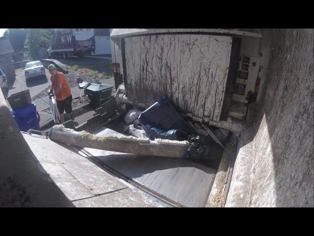 Go Pro *Hopper View* Bulky Garbage Pickup in a Labrie Expert 2000 Garbage Truck!