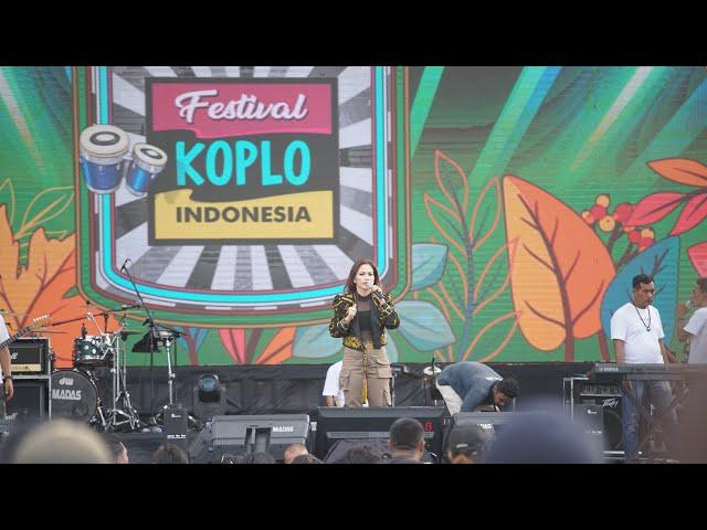 Festival Koplo Indonesia Vol.2 Pekanbaru / Rita NaSiak