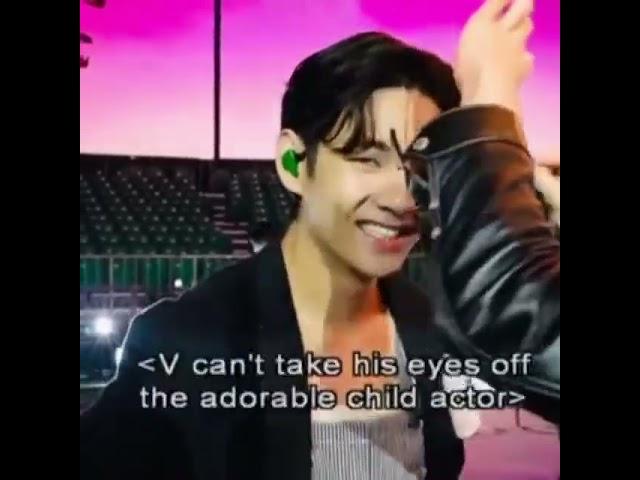 Taehyung can't take his eyes off little Child actor 