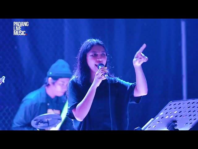 Reality Club - Am I Bothering You? | Live Cover by Bhoomi Band