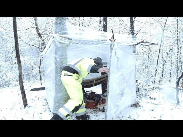 Overnight in Plastic Wrap Shelter During Huge Snowstorm