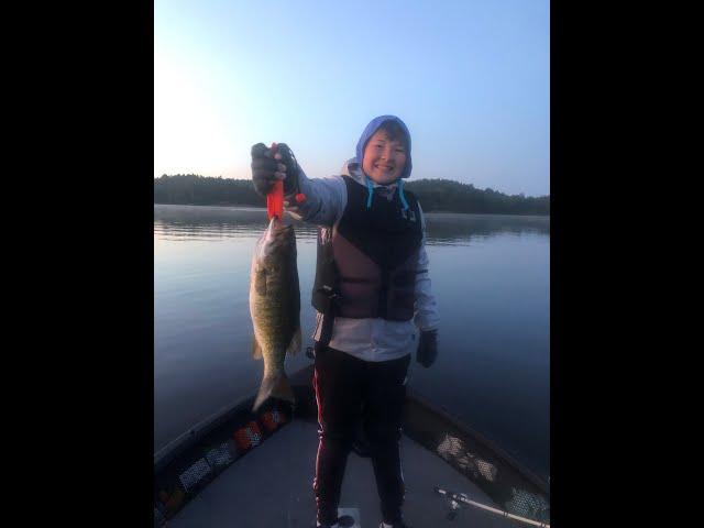 Big Canadian Smallmouth on the Ranger VS1682