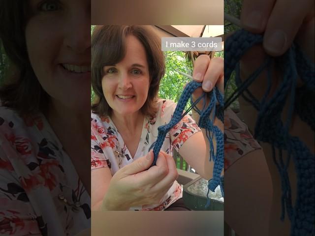  Watch how to make the Celtic Diamond Decoration!