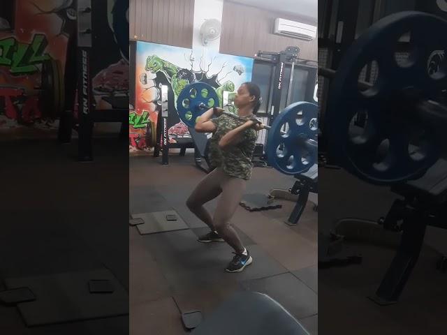  clean workout discus thrower #girl #girlpower #motivation #viral #athlete #throwers #virolshort 