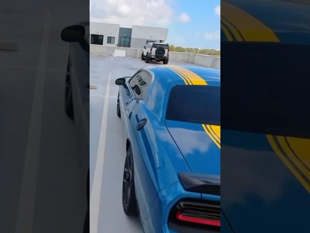 Ключ на Dodge Challenger за 15 минут. Локсмит. Жизнь в США.