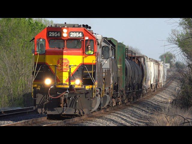 {4K} KCS fast local train with a Gray Ghost!