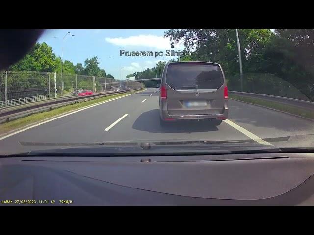 Kompilace#48 Otaci se na semaforu, nebezpecne vjeti pred auto!