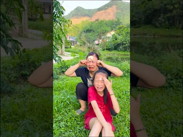 Trò đùa thật tệ của con gái , kẹo dâu và kem Celano ,ớt cay siêu ngon sự kết hợp hoàn hảo
