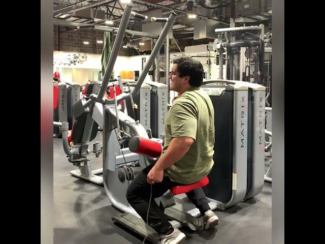 Matrix Ultra Diverging Lat Pulldown