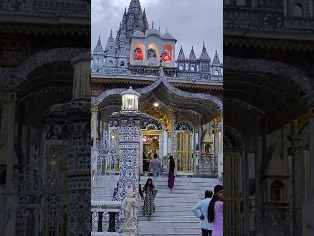 pareshnath jain temple