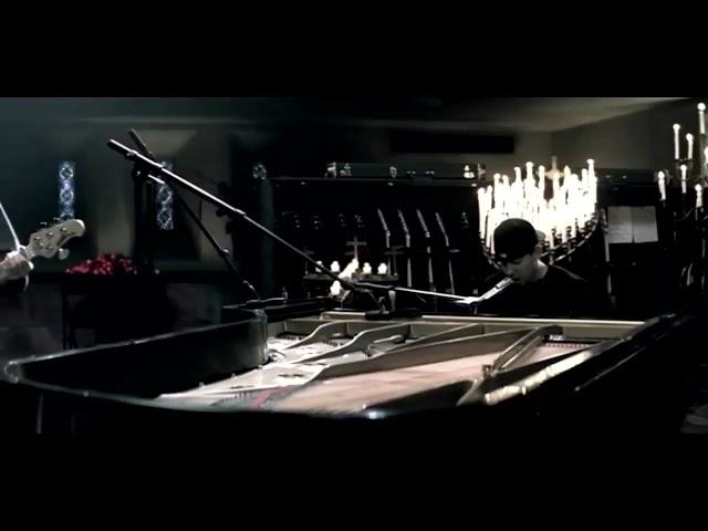 Linkin Park - Numb Official Music Video