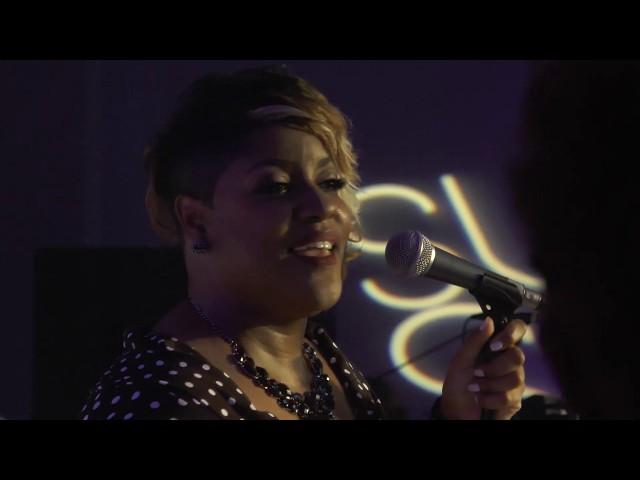 Anita Wilson - Total Praise Reprise (LIVE)