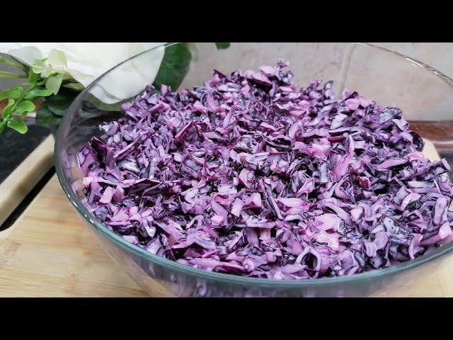 Red cabbage salad. A new way of mixing ingredients, you will save time and energy.