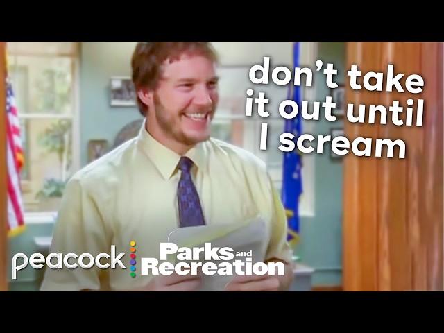 Hilarious Parks and Recreation bloopers that never stood a chance