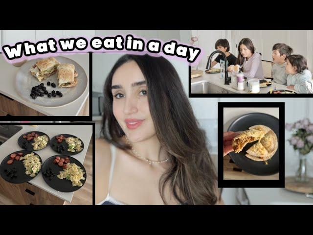 What We Eat in a Day // Family Meal Ideas for the New Year 2025 