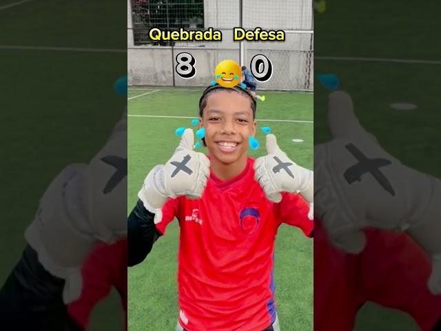 Desafio Com o Goleiro de Capacete