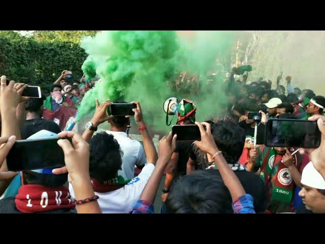 Mariners Chants at Sealdah station  Mariners Base Camp Corteo today || Mohun Bagan Fans