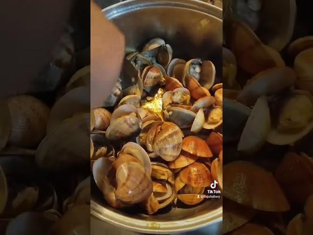 Let's Cook Clam shell with Black beans #cookwithme #Julsdiary #foodrecipe #seafood #foodies #shorts