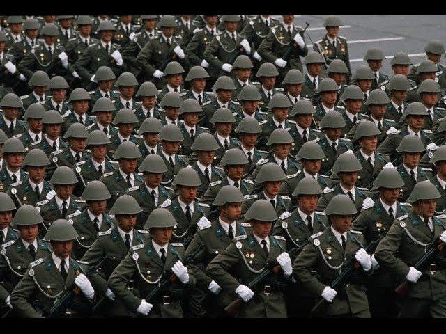 Ehrenparade der NVA 1988 East German Parade Volksarmee 39 Jahre DDR FULL HD VERSION wehrmacht style