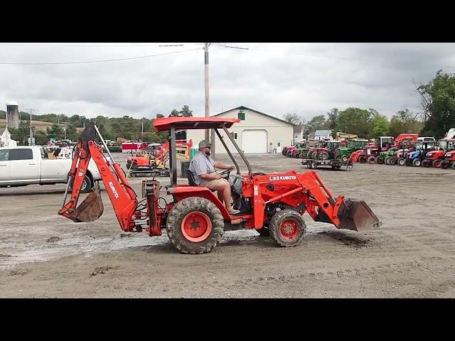 KUBOTA L35 TRACTOR LOADER BACKHOE For Sale