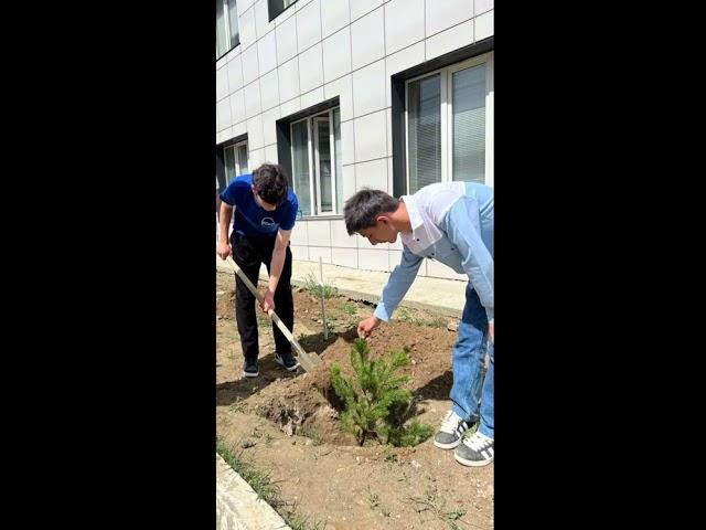 Субботник в ГБПОУ РД «Колледж строительства и дизайна» в преддверии праздника Весны и Труда