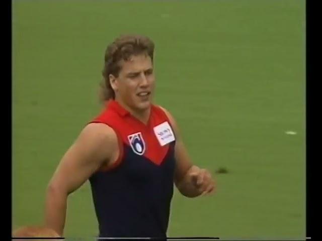 1992 AFL - Melbourne v Geelong - Round 2 - MCG