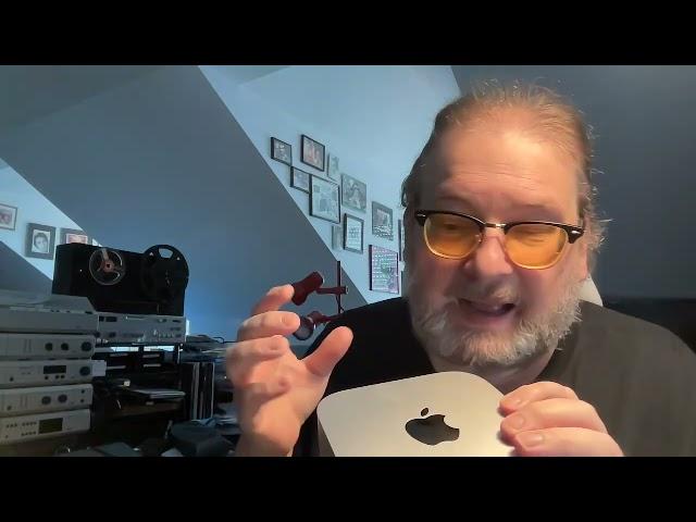 Unboxing Mac mini M4