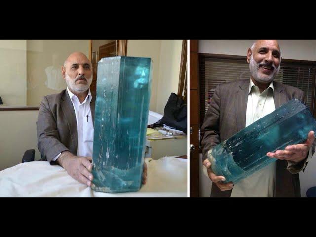 Crystal Crash Course - About AQUAMARINE - Information & examples of beautiful Crystals, Rocks & Gems