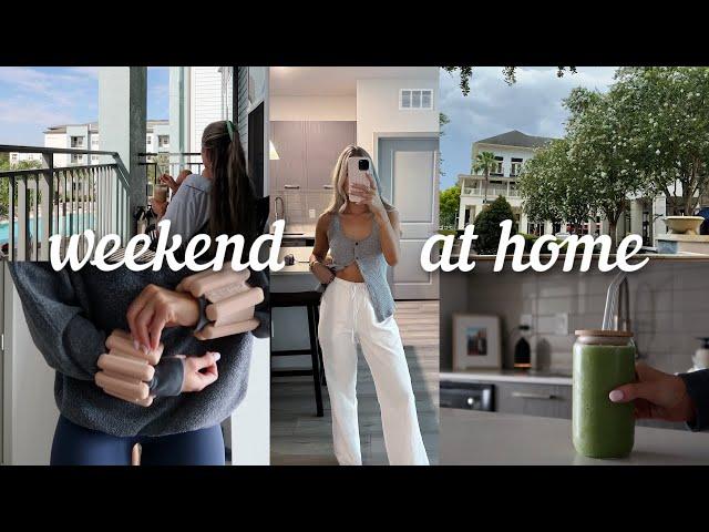 VLOG: Slow saturday morning, best linen pants ever, recent at home coffee recipe, cleaning + more!