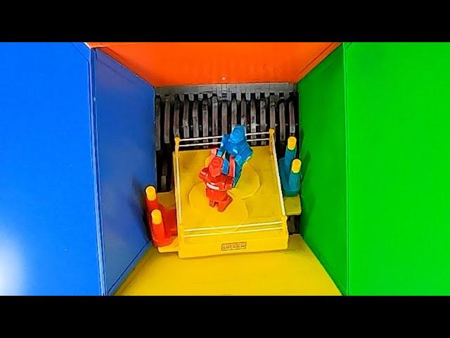Shredder Vs 90's Rock 'Em Sock 'Em Robots- Best Shredding Experiment