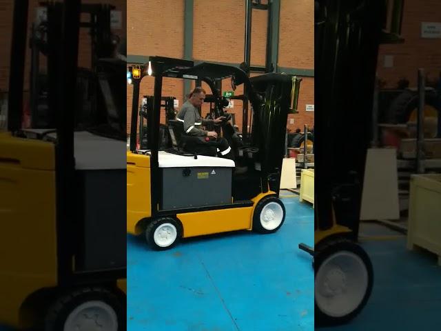 BSLBATT lithium battery testing for Yale forklift successfully.