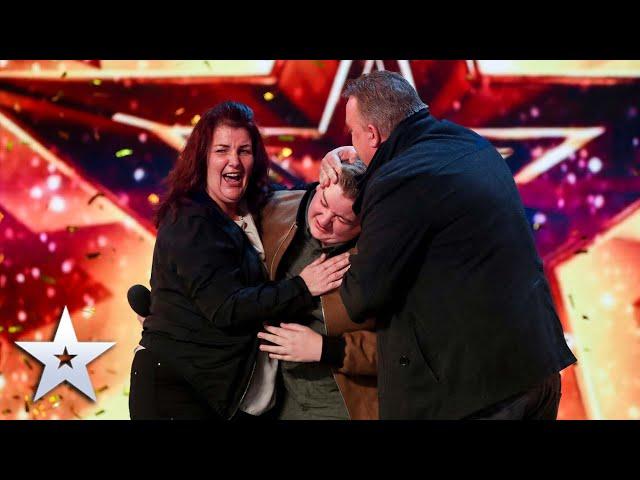 Nervous teen delivers a GOLDEN BUZZER performance | Unforgettable Audition | Britain's Got Talent