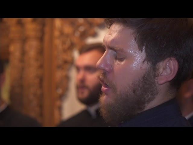 Corala ARMONIA   ”A venit si aici Craciunul” ”Vin colindatorii” solist  Alexandru Chiriac