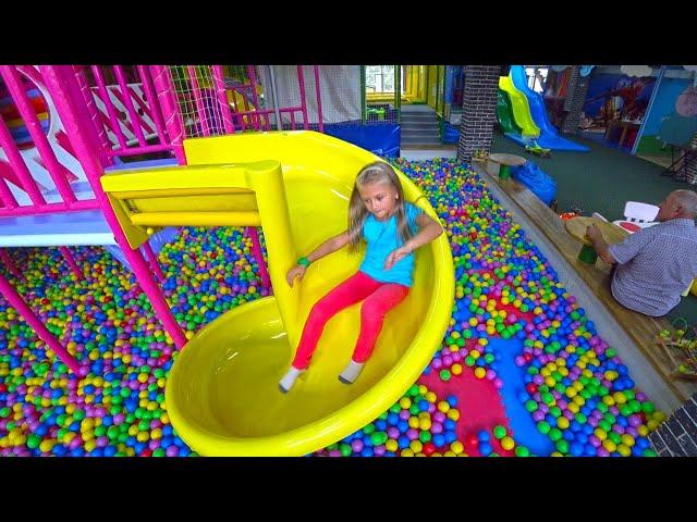 Ярослава в Развлекательном Центре для Детей! Indoor Playground for kids Play Center!