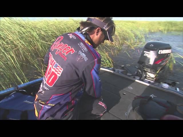 SMC 2012 SCOTT VS RANDALL THARP PT. 1 Learn how to catch Big Bass Flipping 101