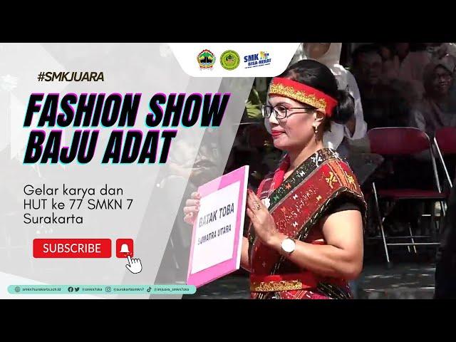 Fashion show baju adat oleh guru #smkn7surakarta #smkjuara