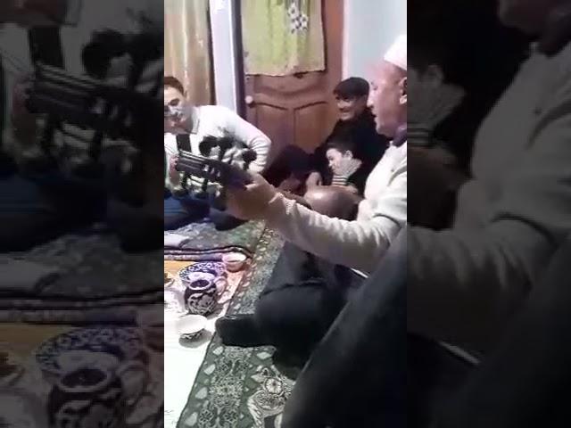 Як суруд аз Набичон Сафаров
