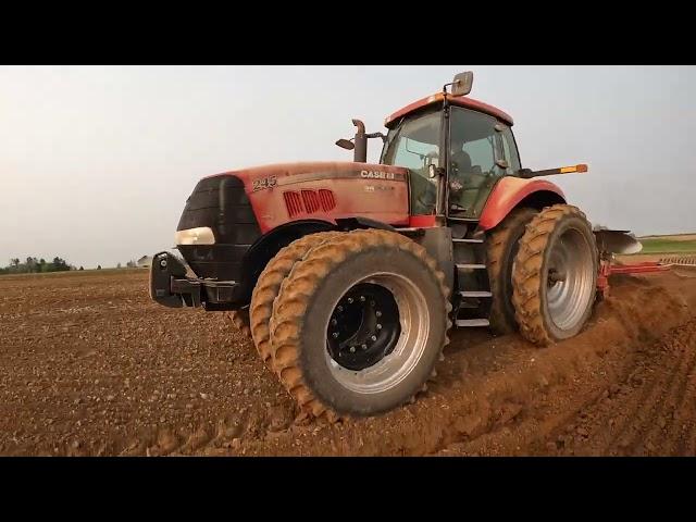 Hafner Seed Farms - Plowing  2023 - CASE IH MAGNUM 245 pulling ART'S WAY 166 6-bottom roll-over plow