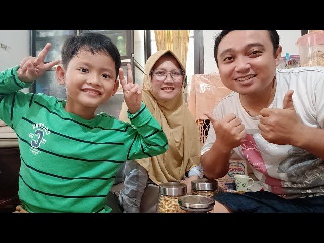 Bareng keluarga minal aidzin walfaizin | keluarga mas Andi telur (momen lebaran)