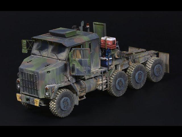 Oshkosh M1070 HET - 1/72 Takom - Tank Transporter Model