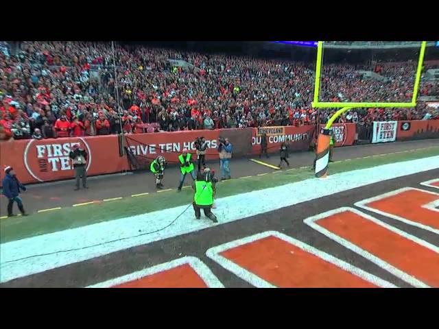 Soldier surprise at Cleveland Browns game